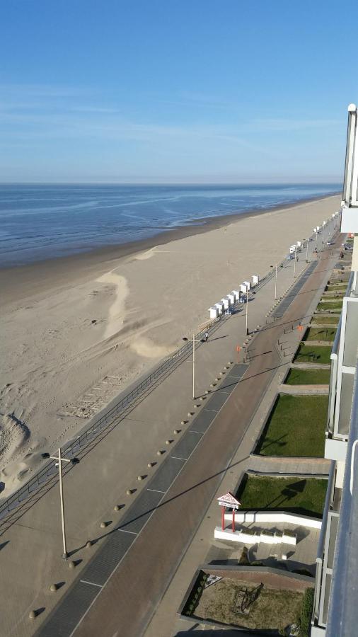 Studio On The Beach With Sea View Middelkerke Exterior photo